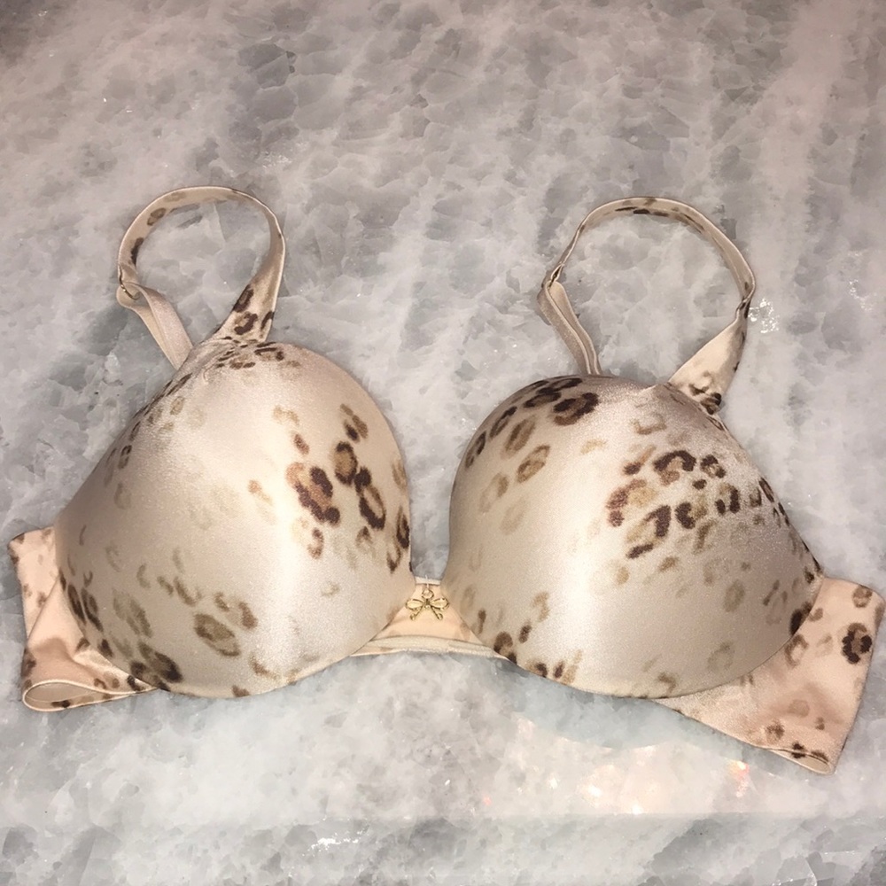 Victoria secret plunge bra